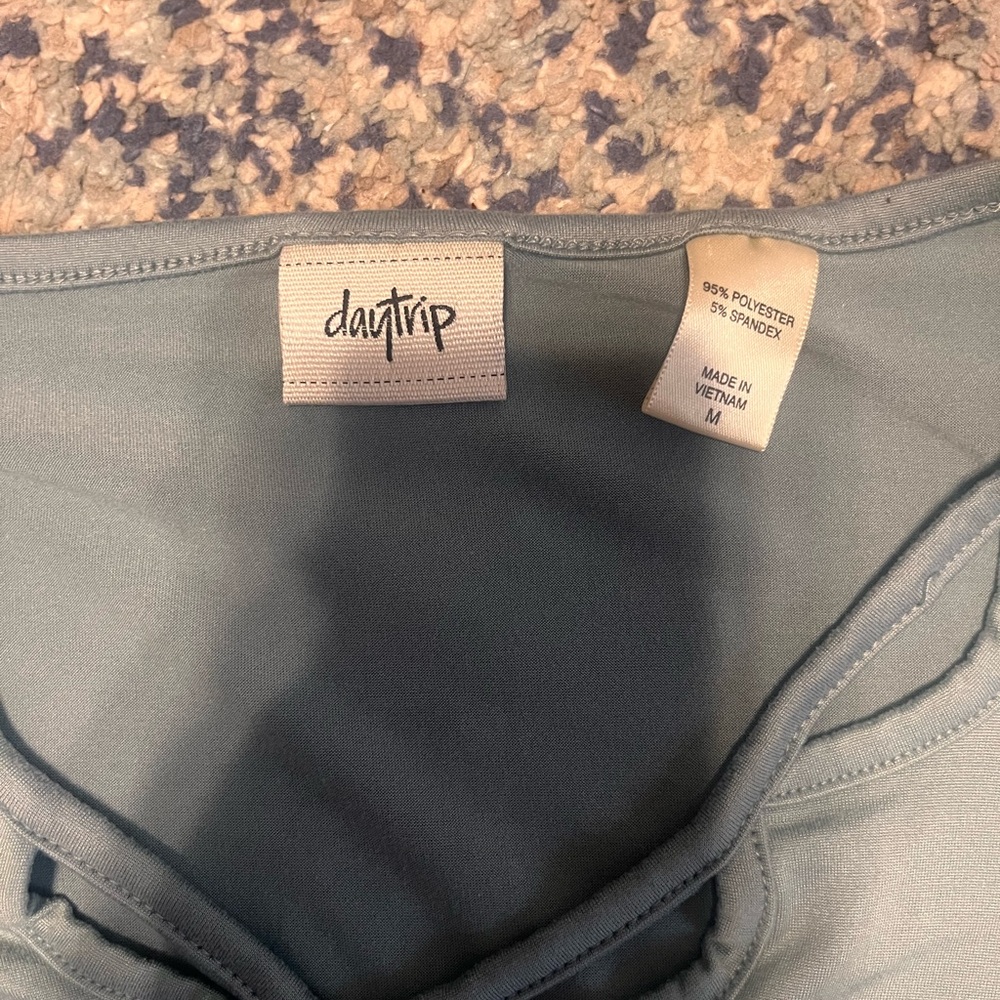 Daytrip Blue Long Sleeve Tee – Size Medium - Picture 2 of 2